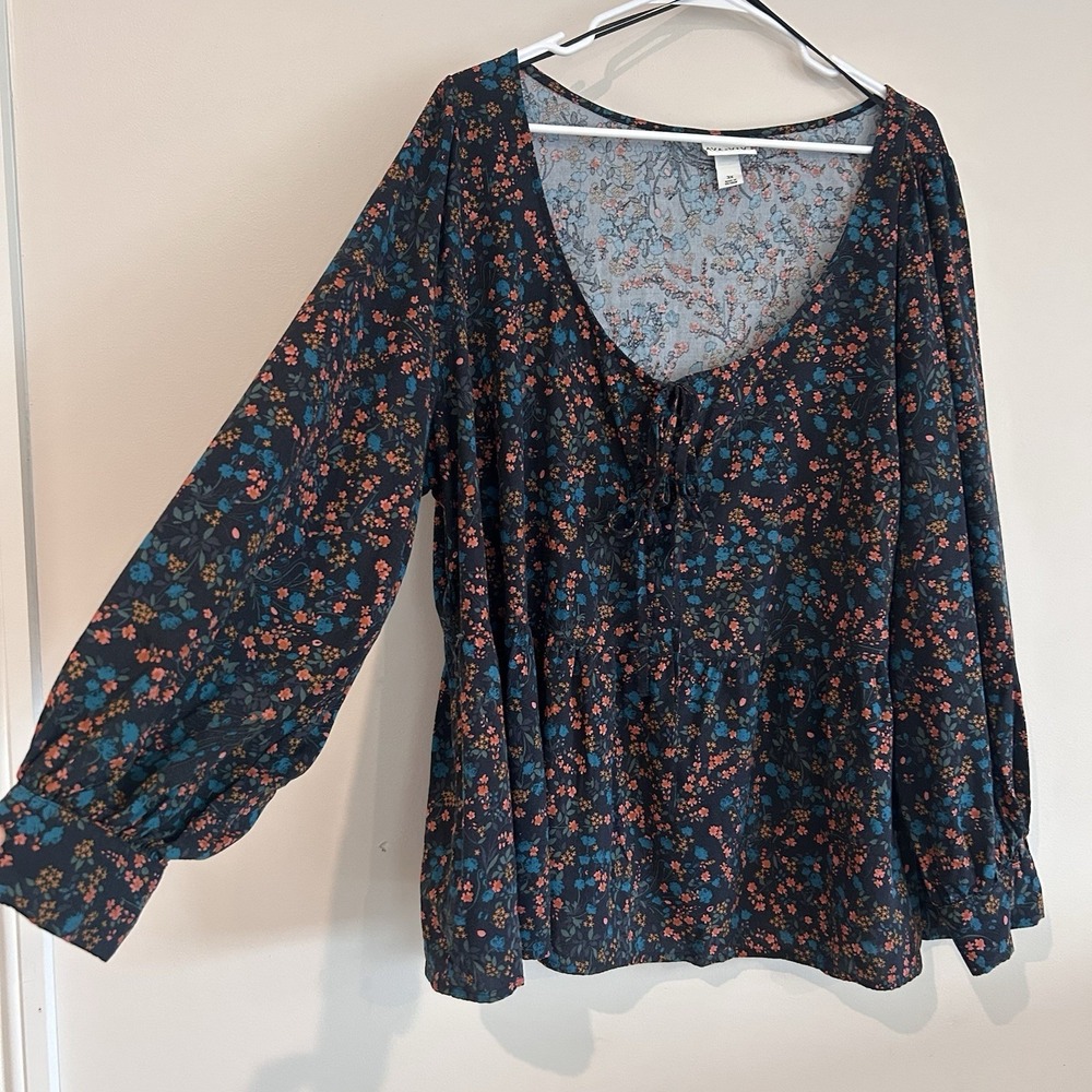Ava & Viv Black Floral Scoop-Neck Peasant Blouse with Blue and Pink Flowers